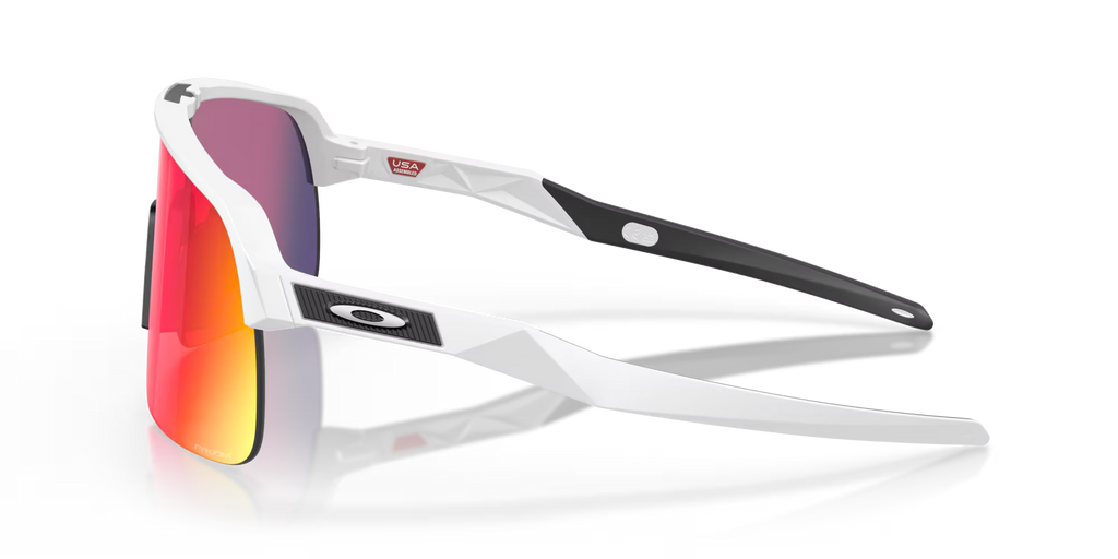 Occhiali da sole sportivi Oakley Sutro Lite Matte White Prizm Road, vista laterale con montatura bianca opaca e lenti Prizm Road.
